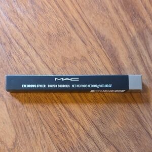 NEW IN BOX MAC Eye Brows Styler - Fling